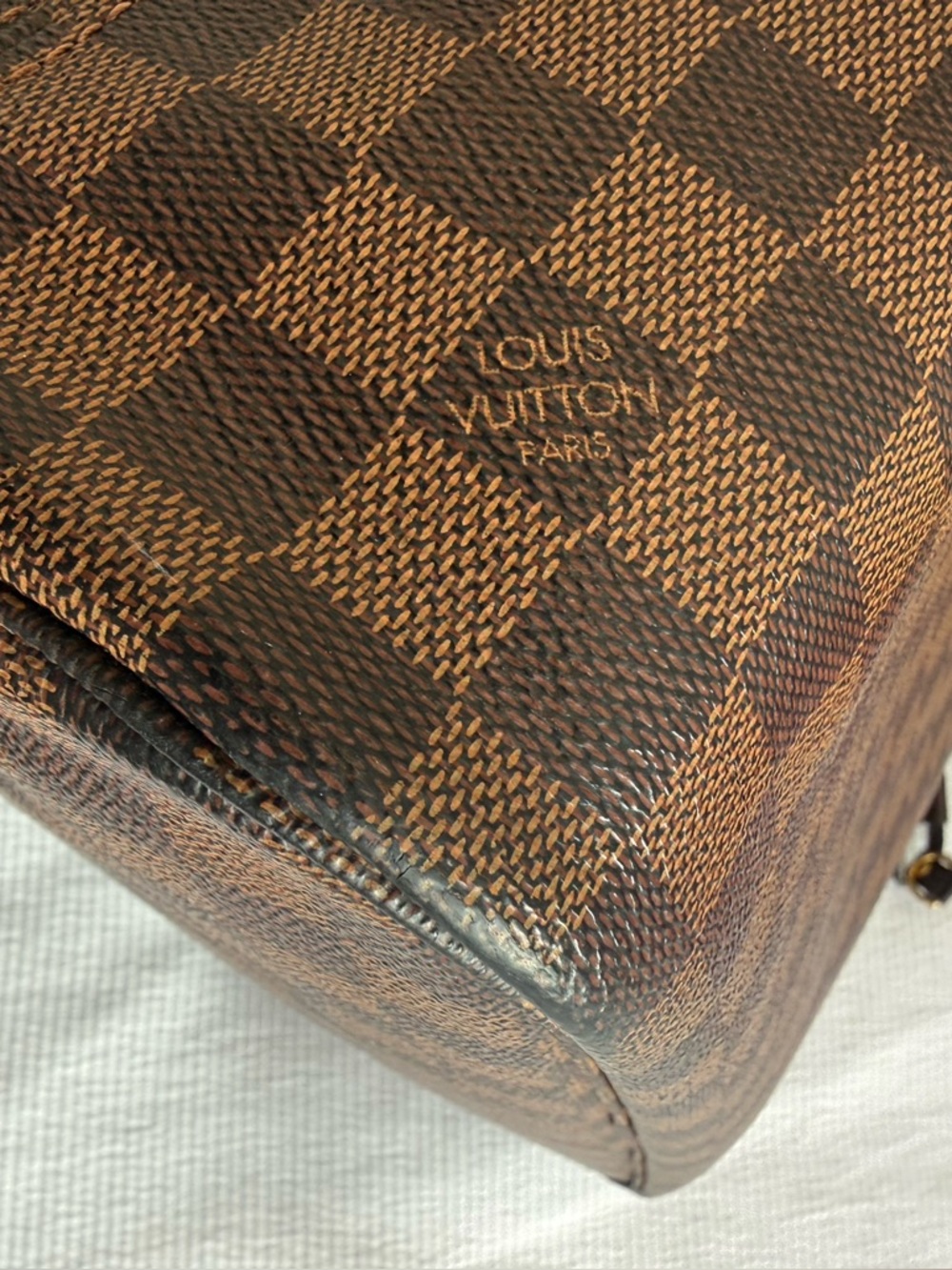 Louis Vuitton Brown Damier Ebene Neverfull Tote MM - Picture 10 of 16